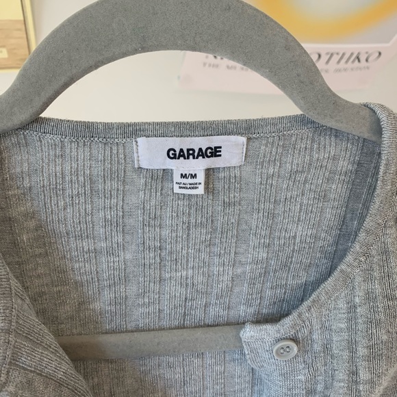 Cropped Garage long sleeve - Picture 2 of 2